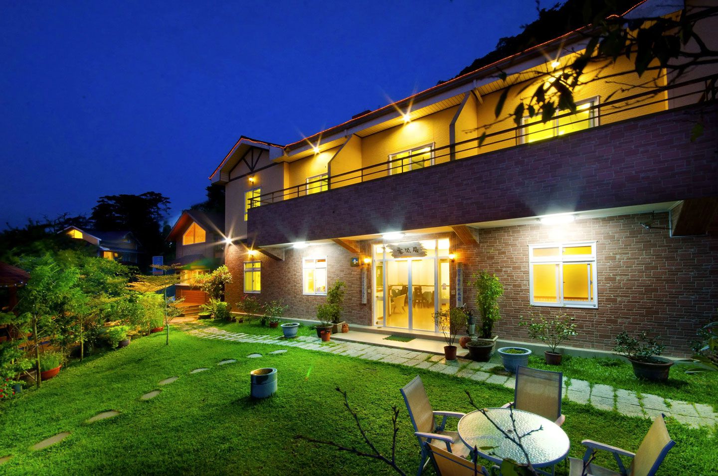 台中包棟-雲閒居夜景